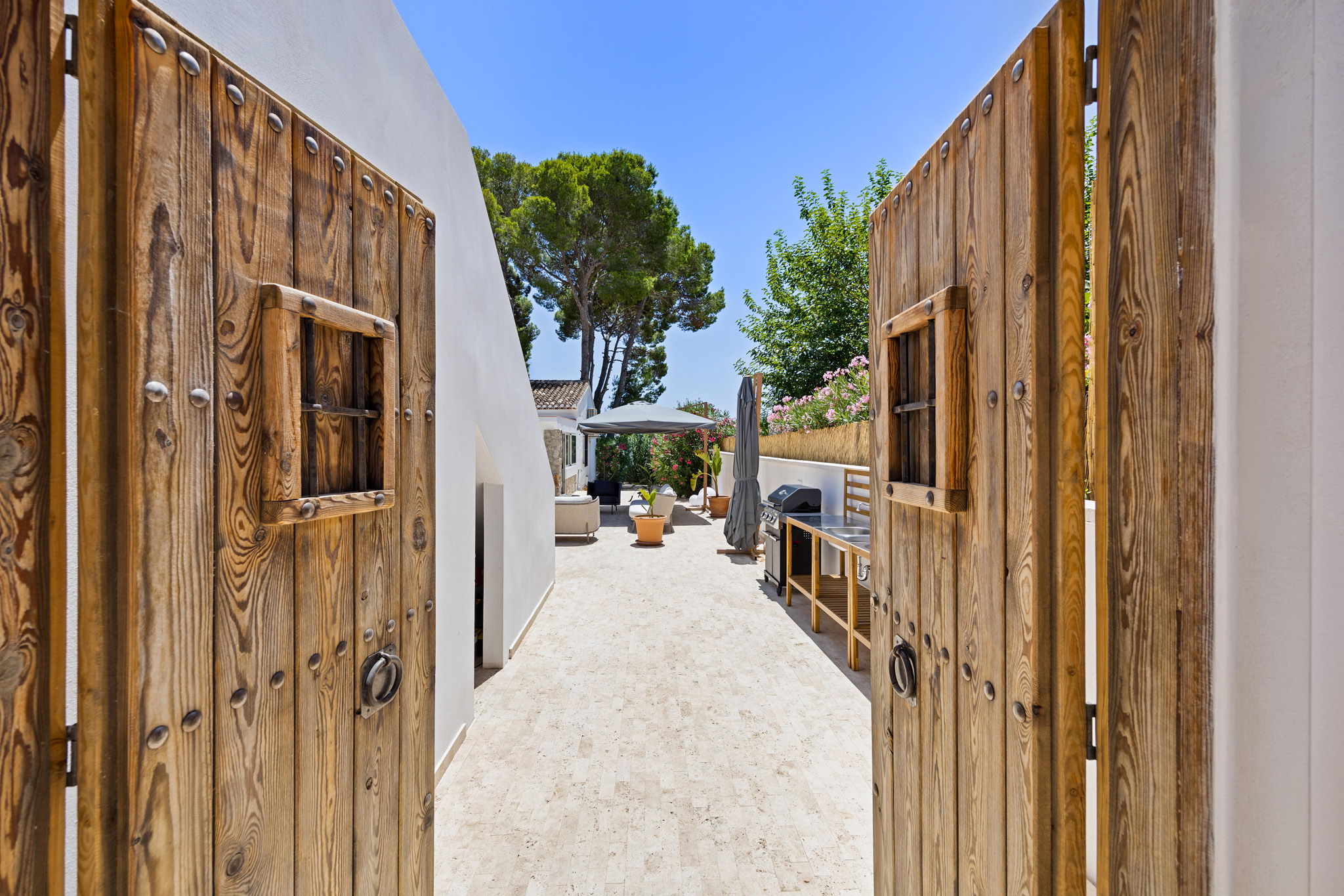 Entrance to the finca